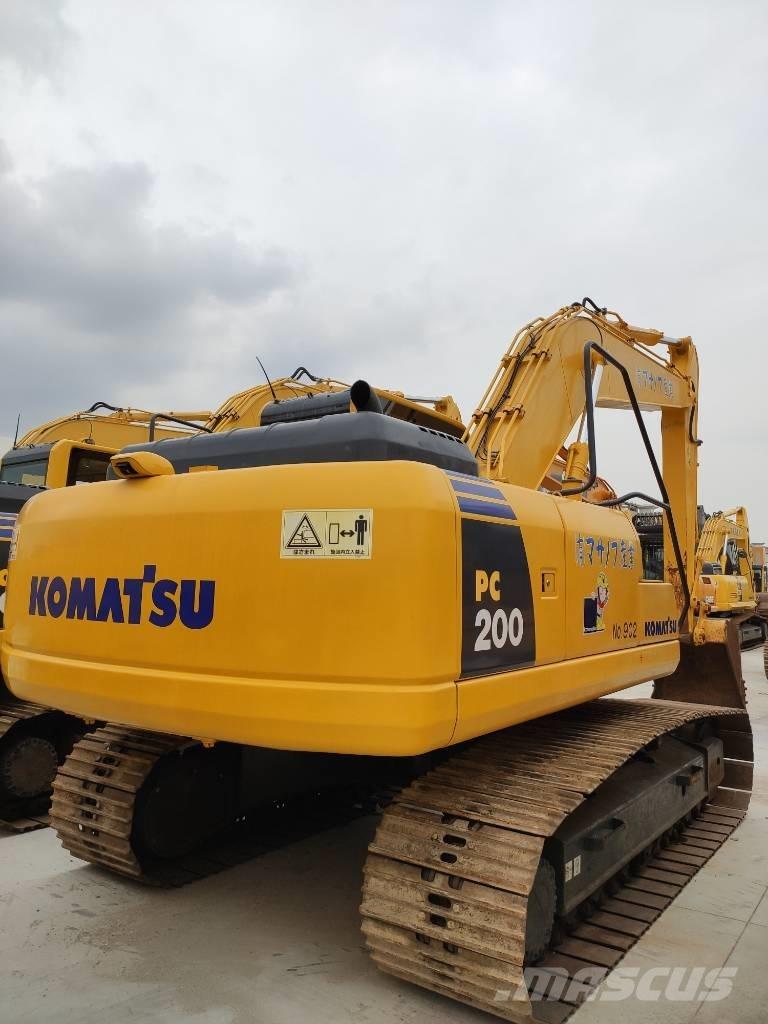 Komatsu PC 200 LC-8L Roomikekskavaatorid