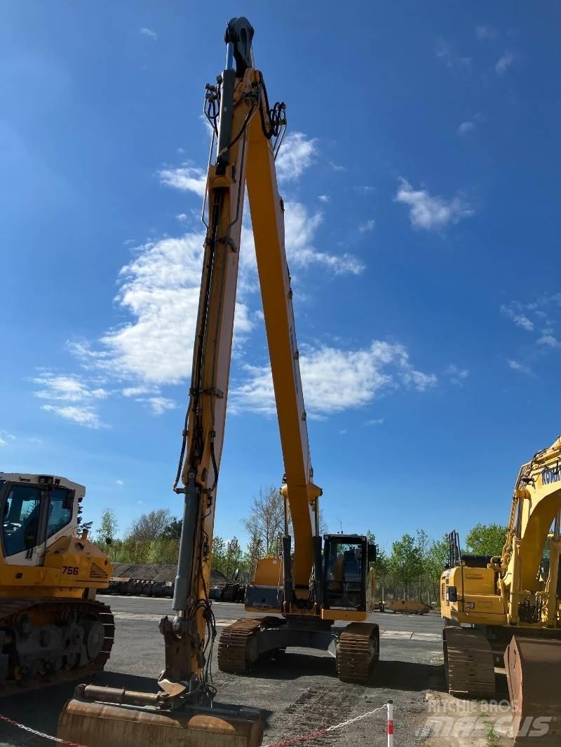 Liebherr R936 Roomikekskavaatorid