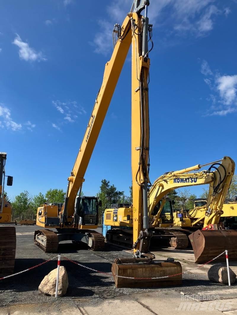Liebherr R936 Roomikekskavaatorid