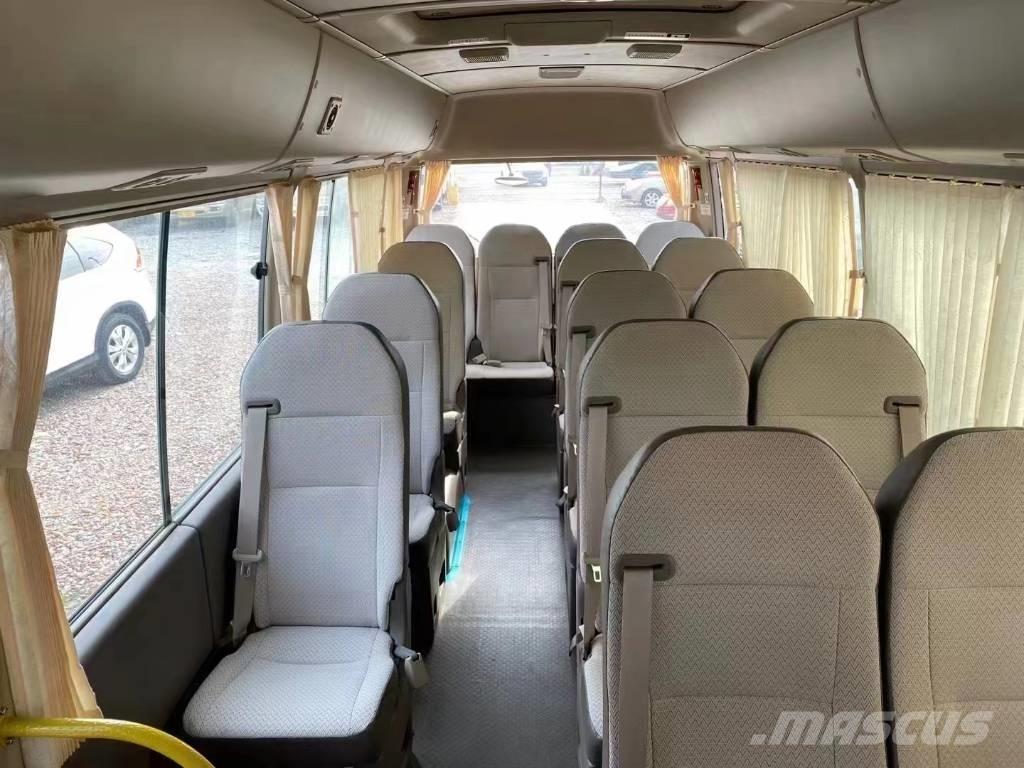 Toyota Coaster Bus Väikebussid