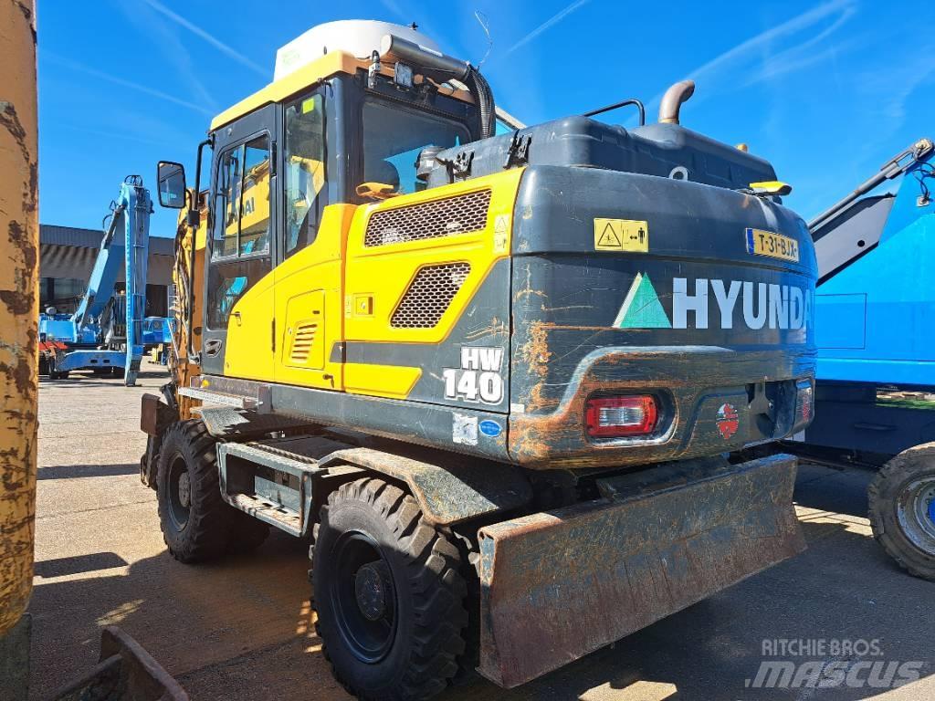 Hyundai HW140 Ratasekskavaatorid