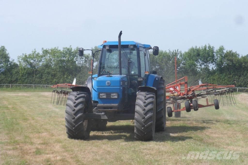 New Holland 8340 Traktorid