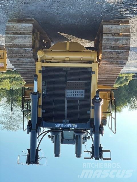 CAT D 10 T Buldooserid