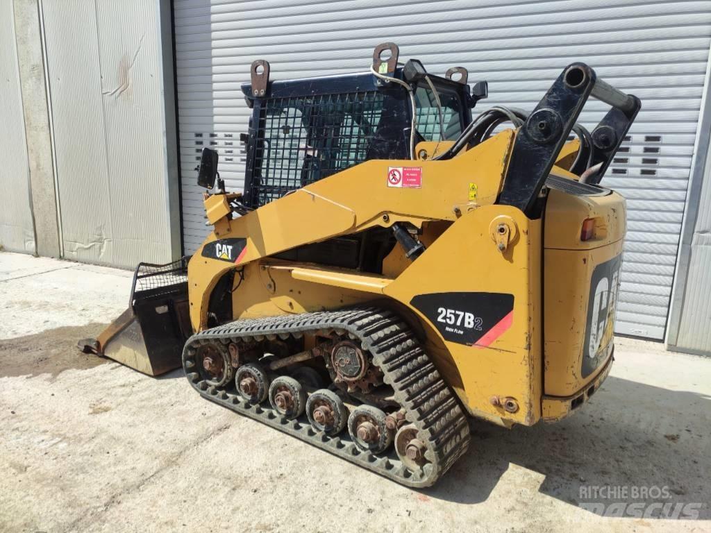 CAT 257 B 2 Roomiklaadurid