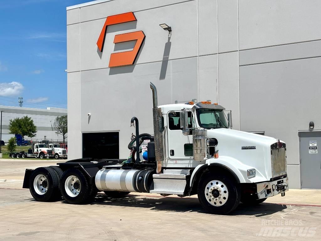 Kenworth T 800 Sadulveokid