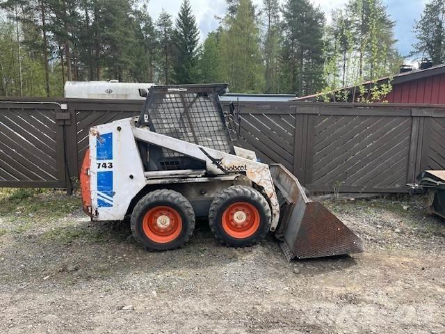 Bobcat 743 Kompaktlaadurid