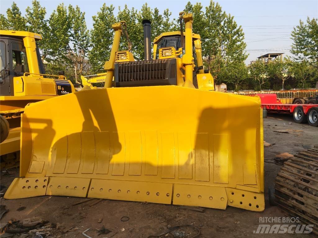 Komatsu D 155 AX-5 Buldooserid
