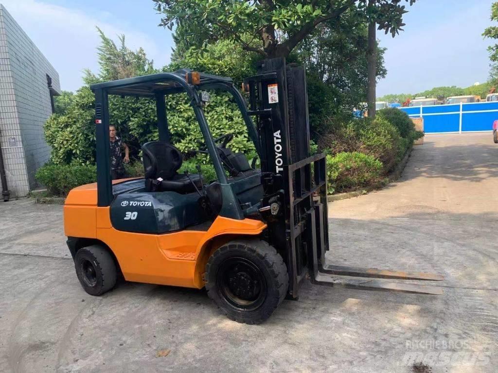 Toyota 30-5 FBL 25 Teleskooplaadurid