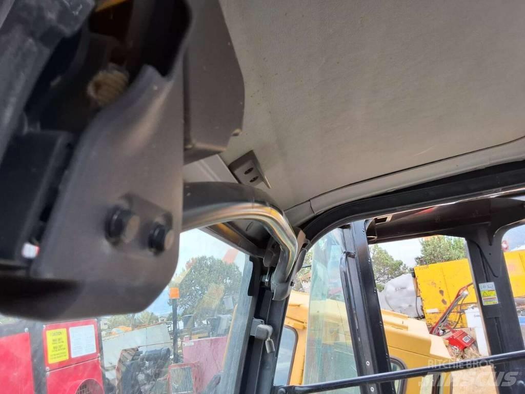 John Deere 290G LC Roomikekskavaatorid
