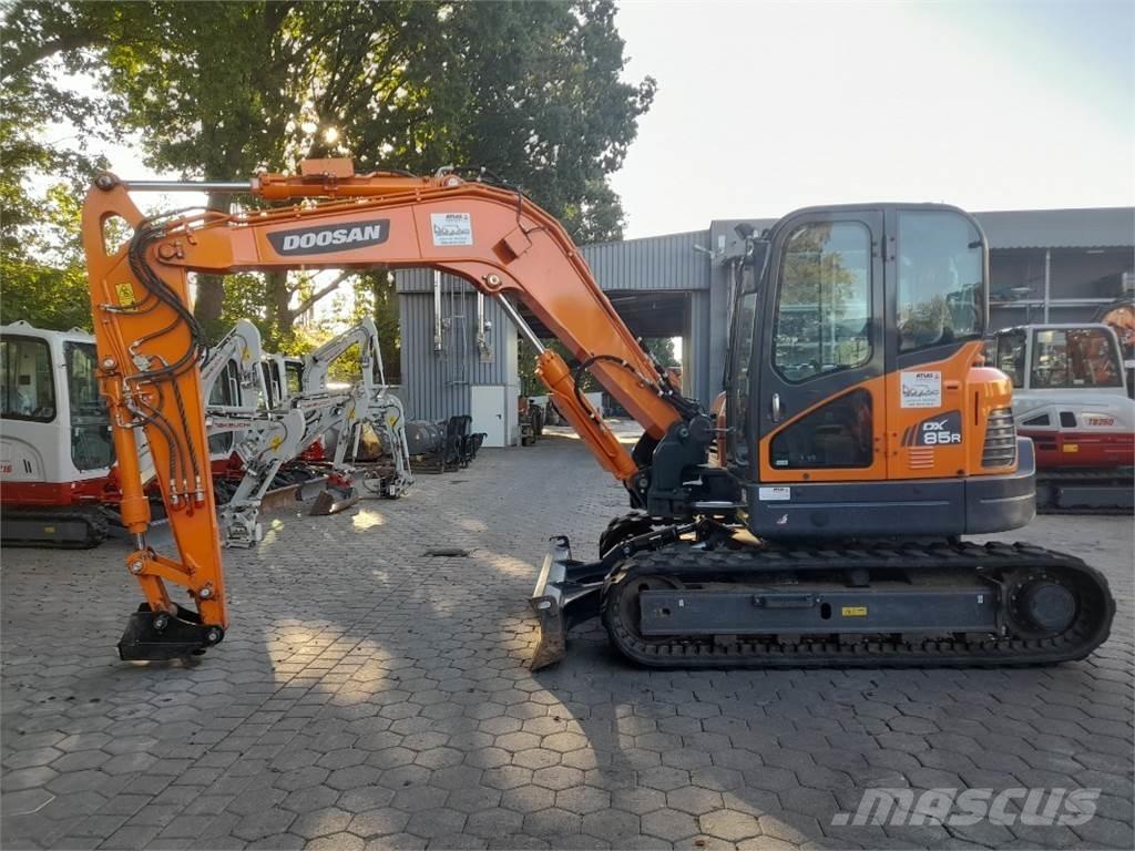 Doosan DX85R-3 Väikeekskavaatorid 7t-12t
