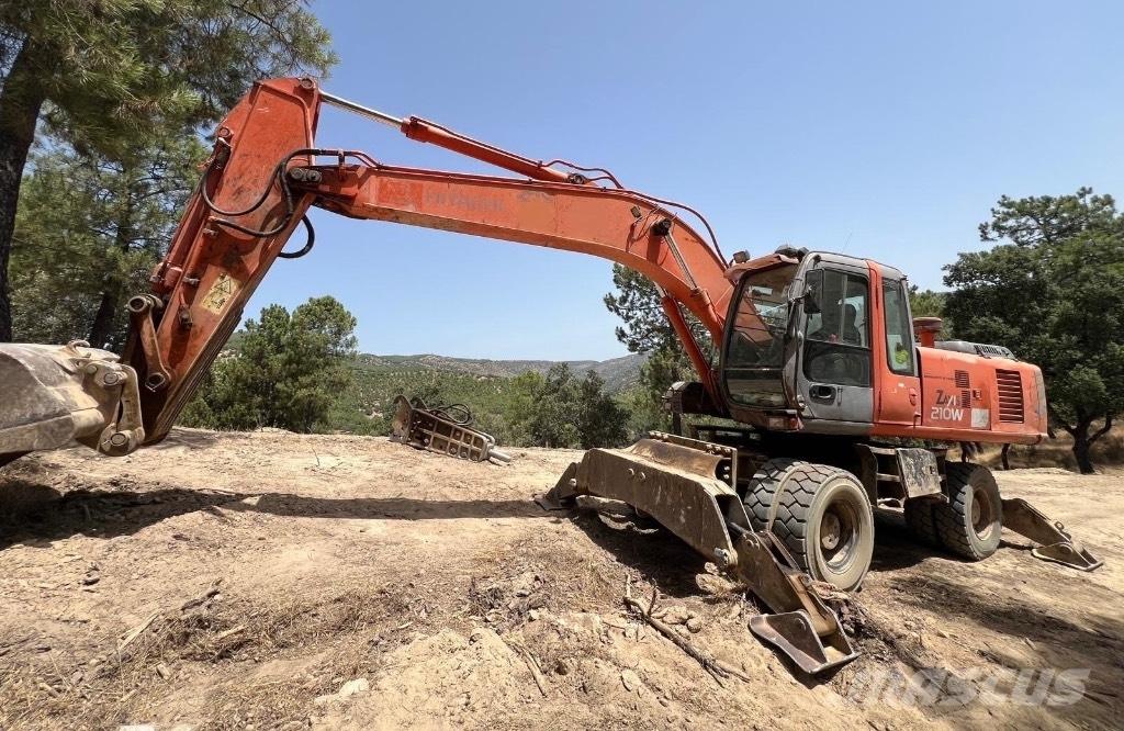 Hitachi ZX 210 W Ratasekskavaatorid