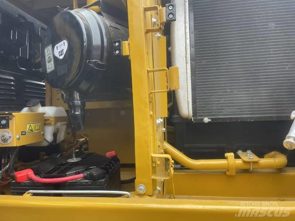 CAT 329 D Roomikekskavaatorid