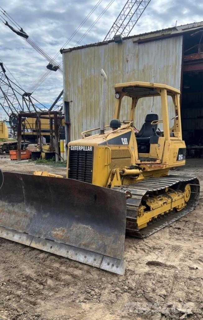 CAT D 5 G LGP Buldooserid