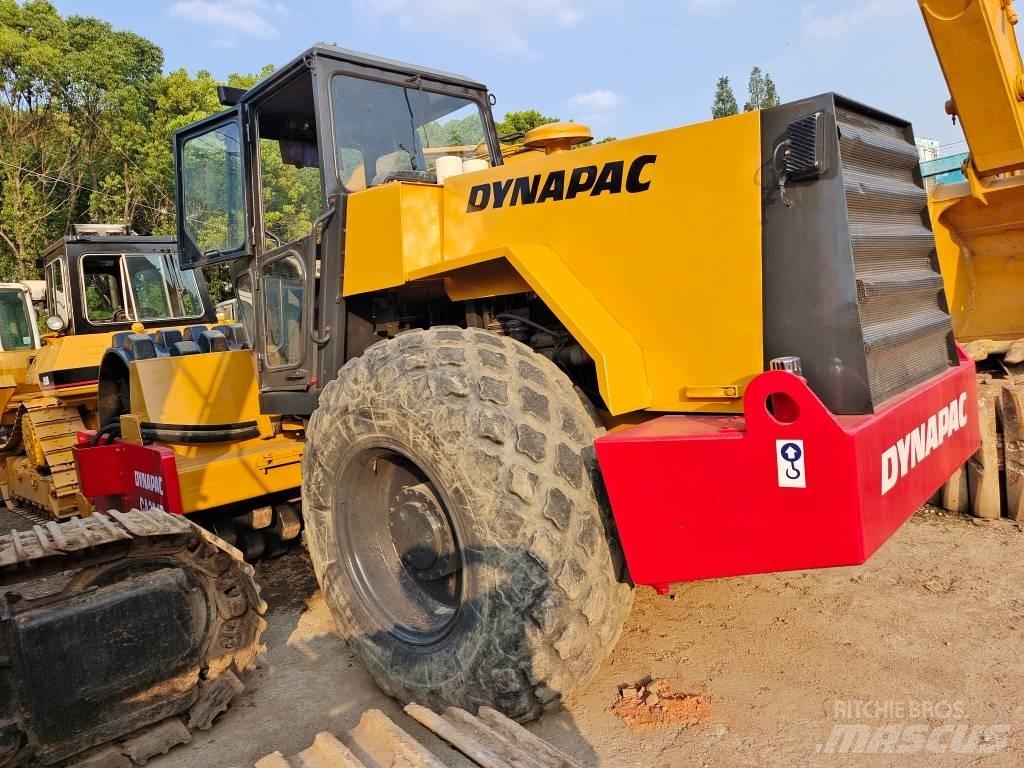 Dynapac CA 301 D Ühe trumliga rullid