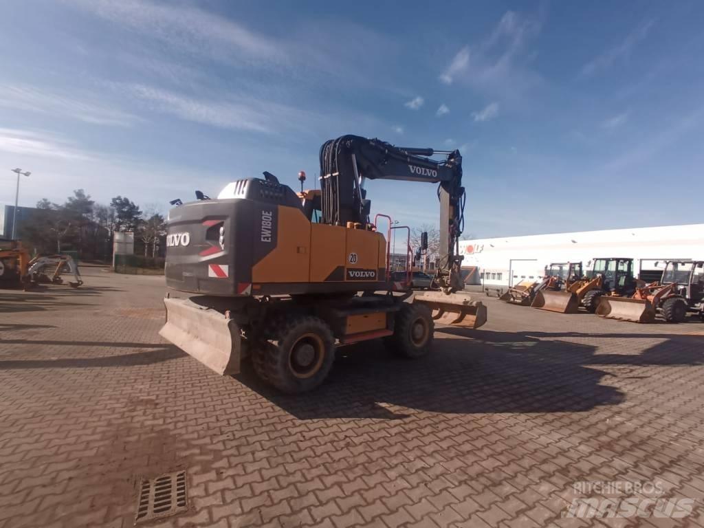 Volvo EW 180 E Ratasekskavaatorid