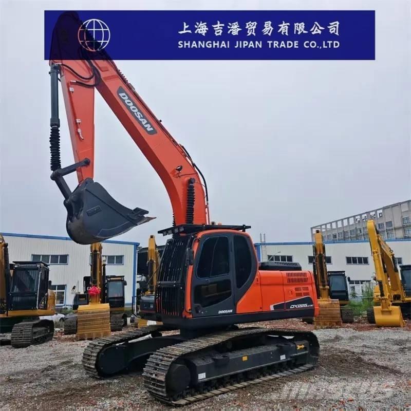 Doosan DX 225 Roomikekskavaatorid