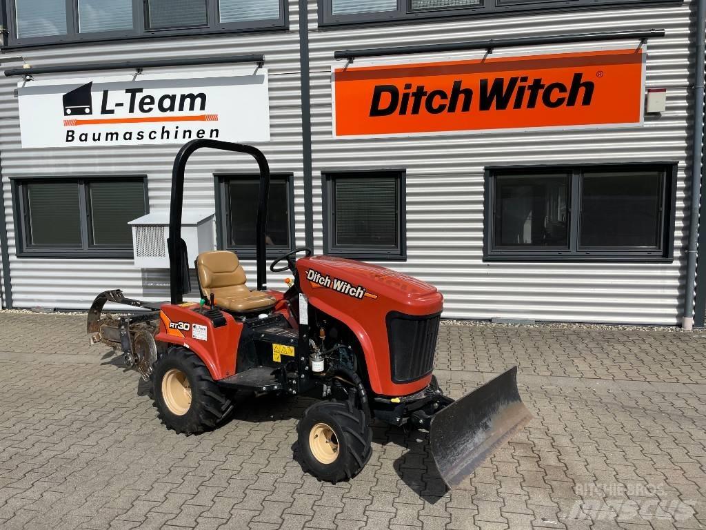 Ditch Witch RT 30 Pinnaselõikurid