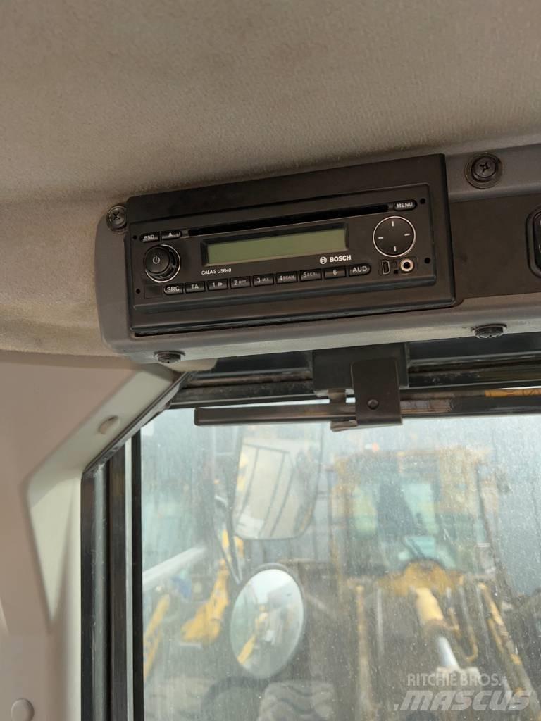 Komatsu WA 380-8 Rataslaadurid