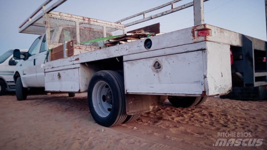 Ford F 550 XL SD Madelautod