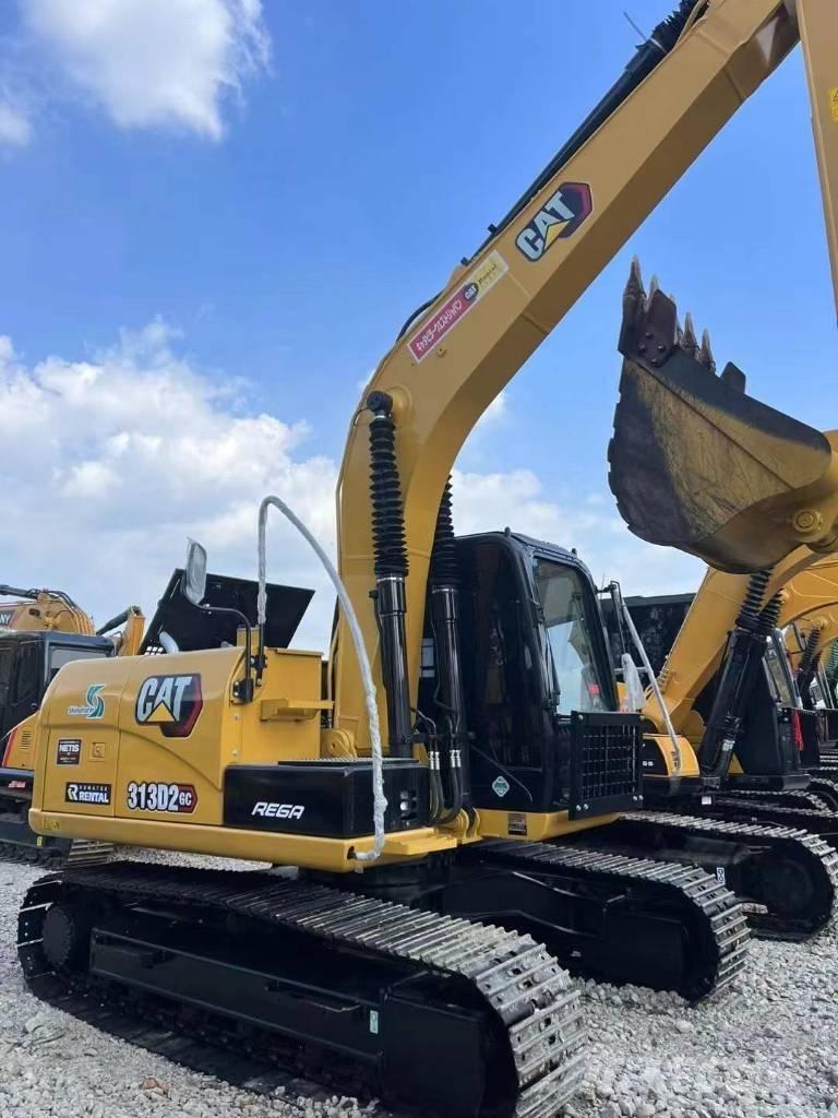 CAT 313 Roomikekskavaatorid