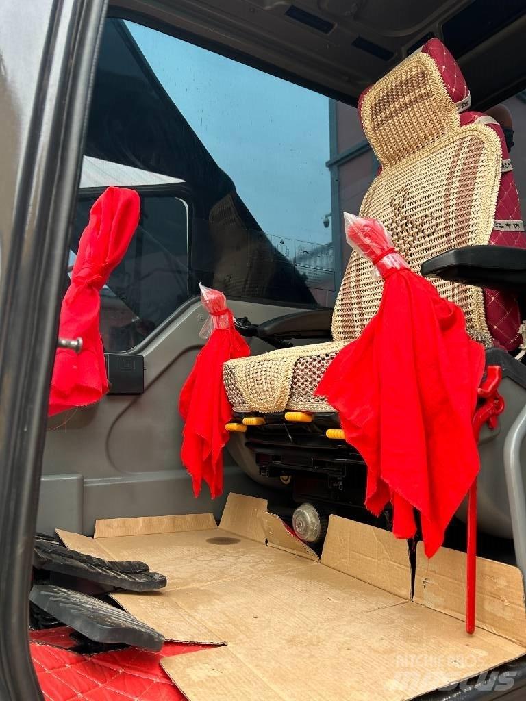 Volvo EC 240 Roomikekskavaatorid
