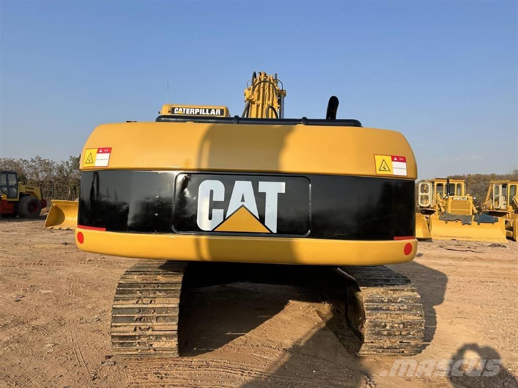 CAT 325C Roomikekskavaatorid
