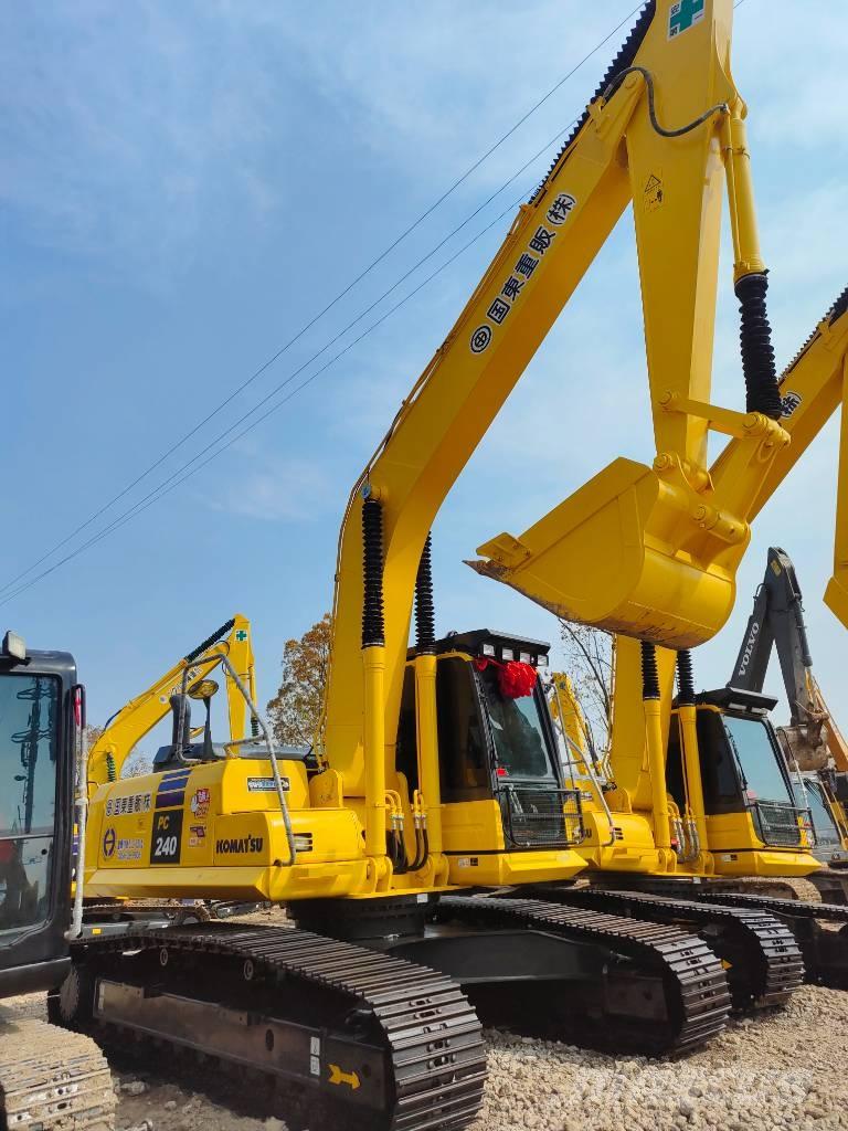 Komatsu PC 240 LC Roomikekskavaatorid