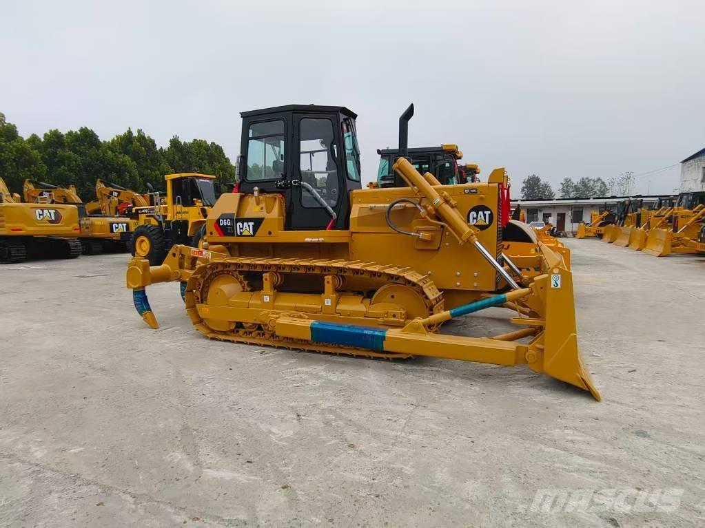 CAT D6G Buldooserid