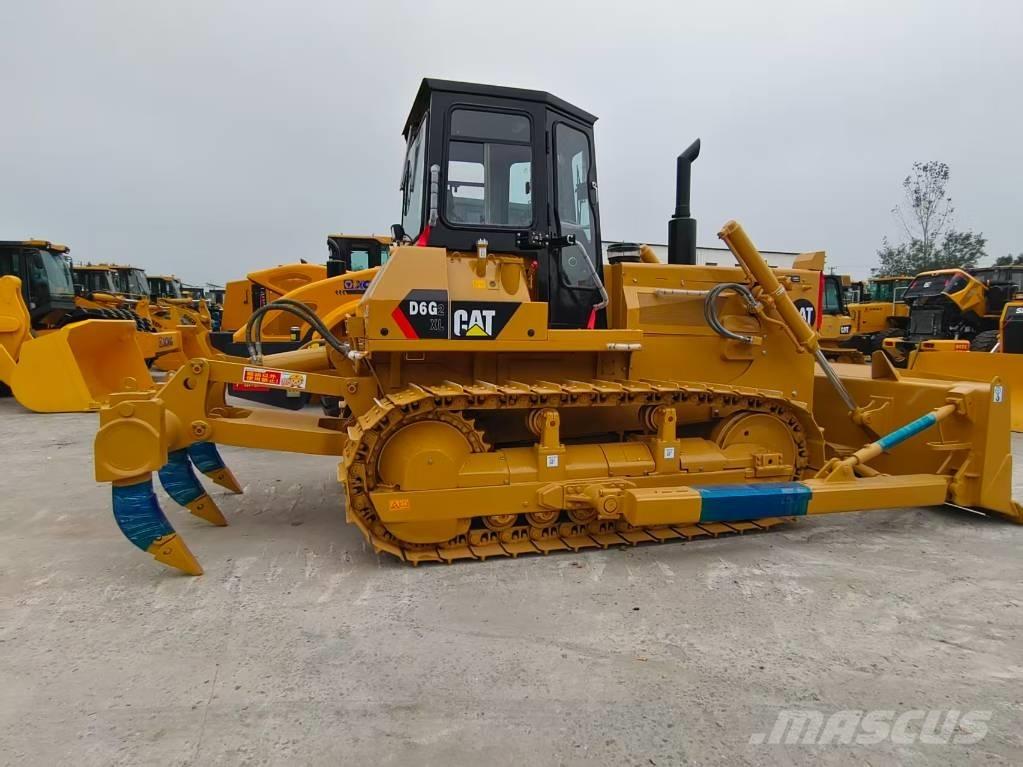 CAT D6G Buldooserid