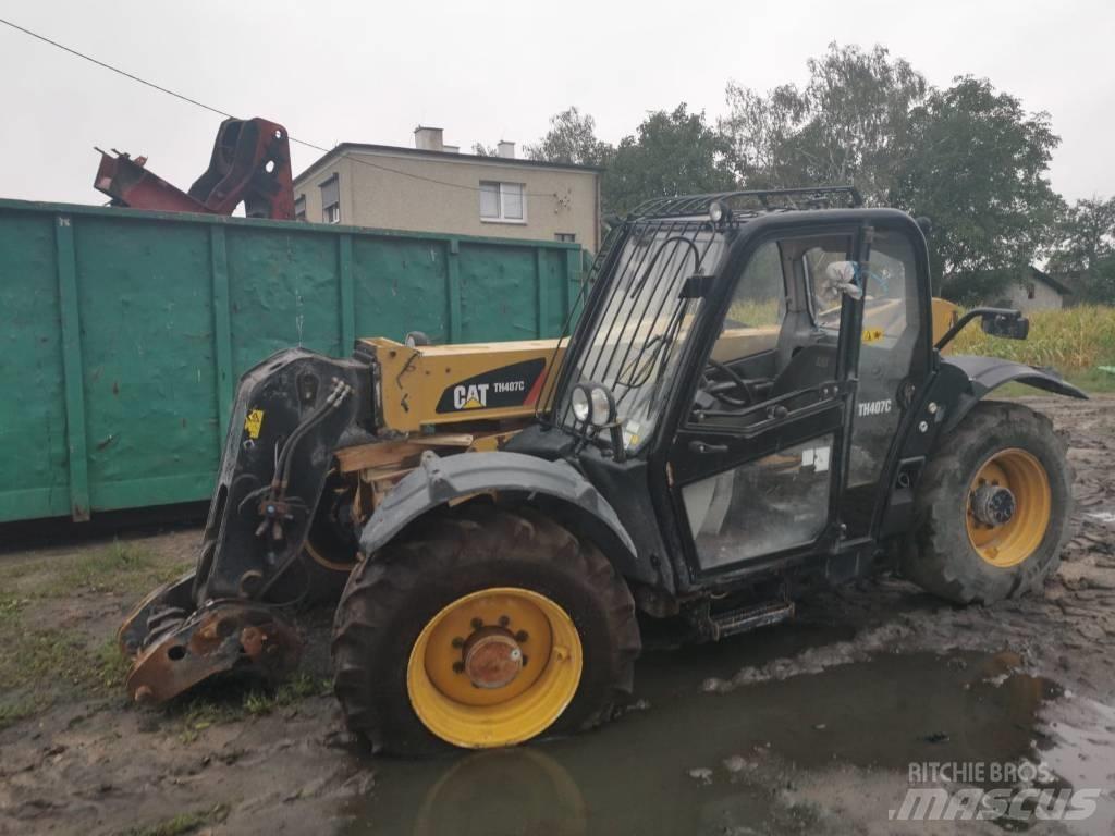 CAT TH 407 2013r Teleskooplaadurid