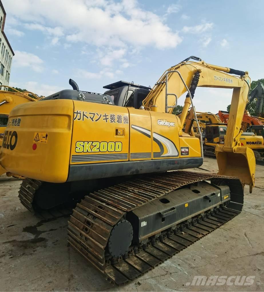 Kobelco SK 200 Roomikekskavaatorid