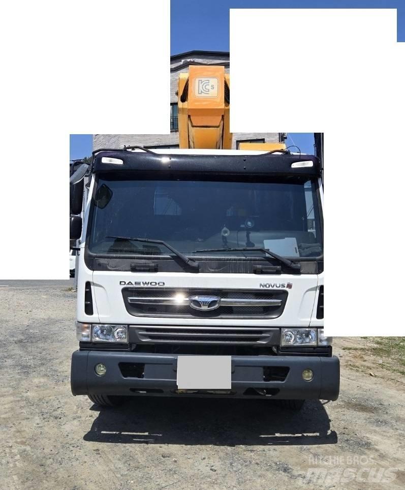 Jinwoo JW450 Auto korvtõstukid