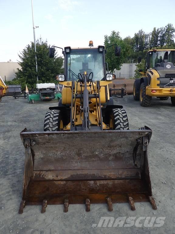 Volvo L 25 F Rataslaadurid