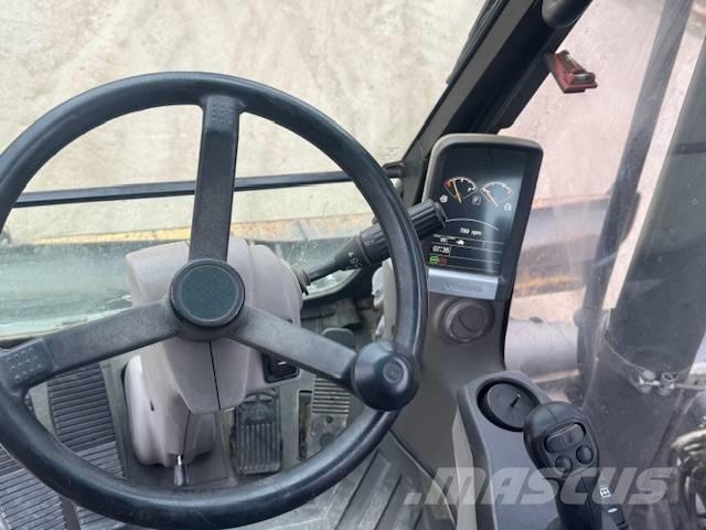 Volvo EW 140 C Ratasekskavaatorid