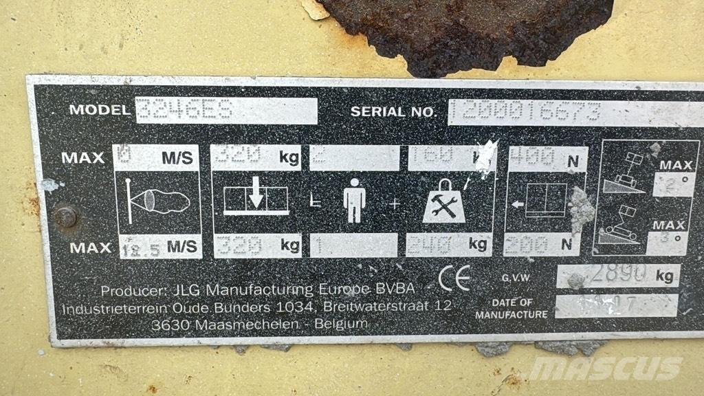 JLG 3246 ES Käärtõstukid