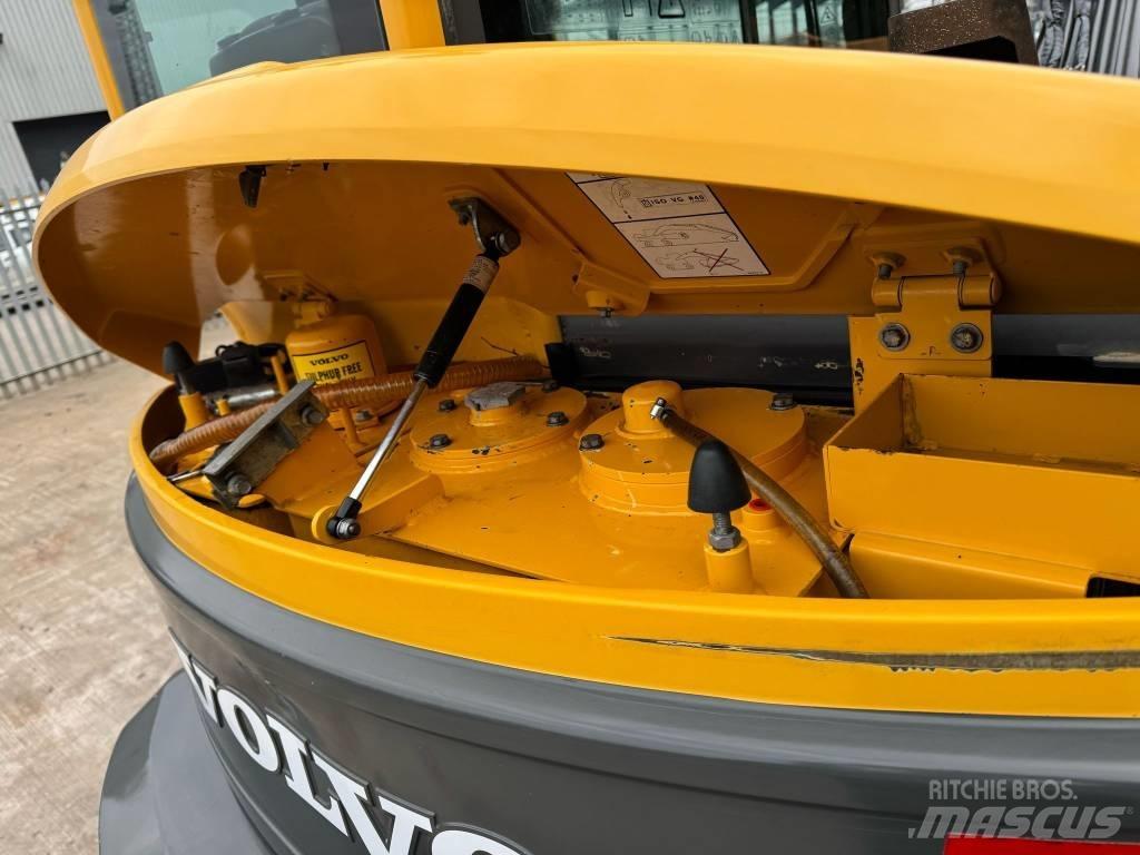 Volvo ECR 88 Väikeekskavaatorid 7t-12t