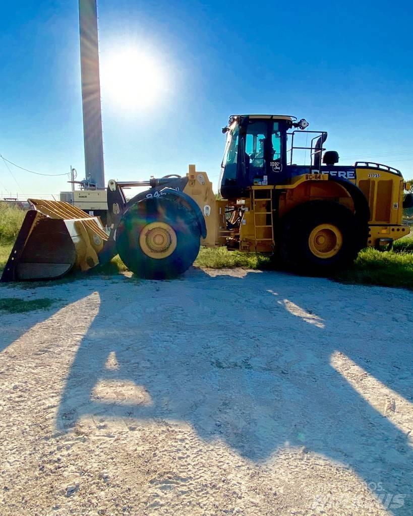 John Deere 844 K Rataslaadurid