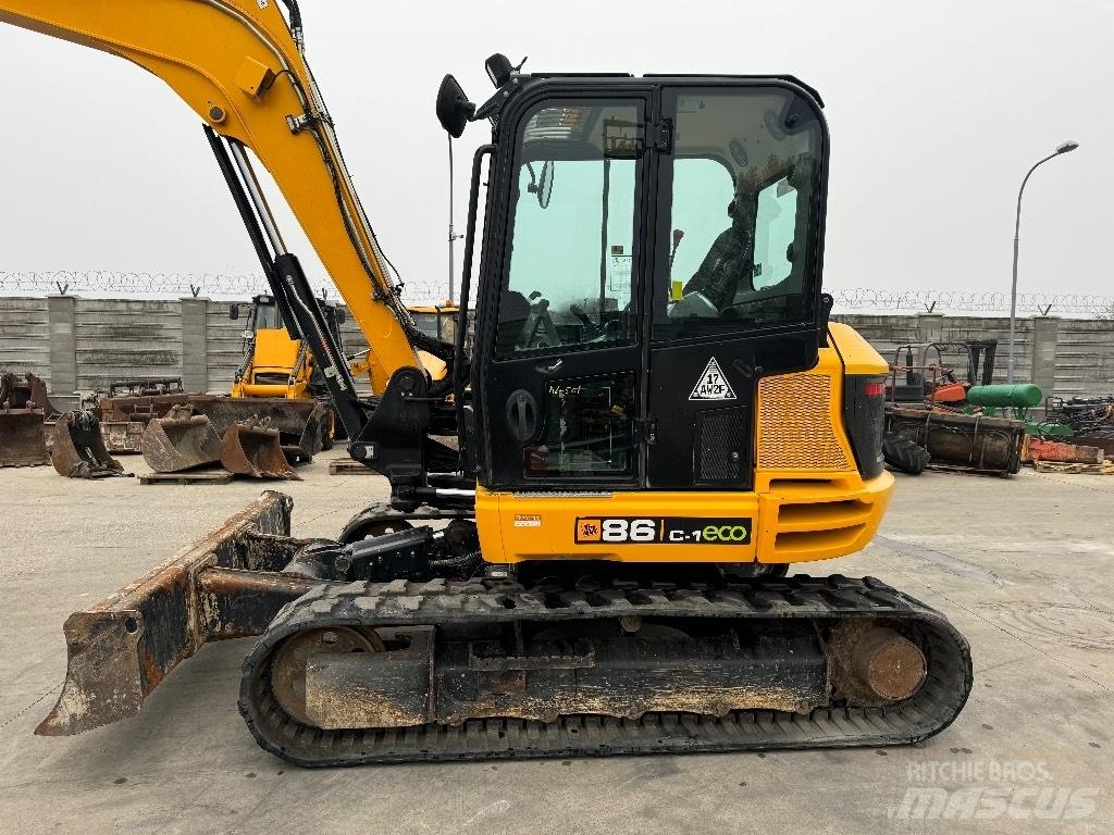 JCB 86 C-1 Väikeekskavaatorid 7t-12t