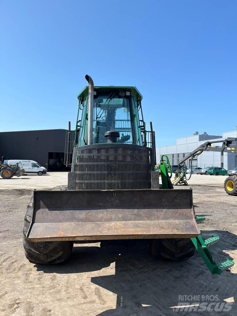 John Deere 1110D Forwarderid