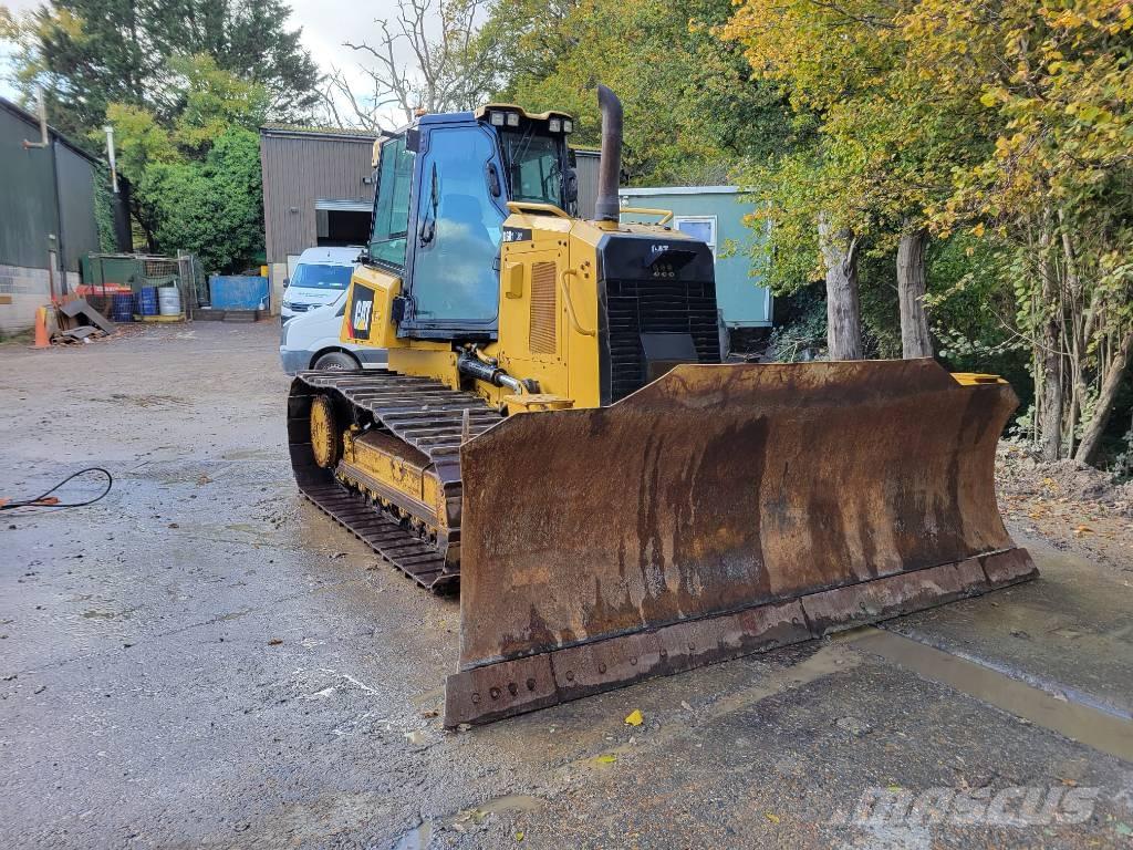CAT D 6 K 2 LGP Buldooserid