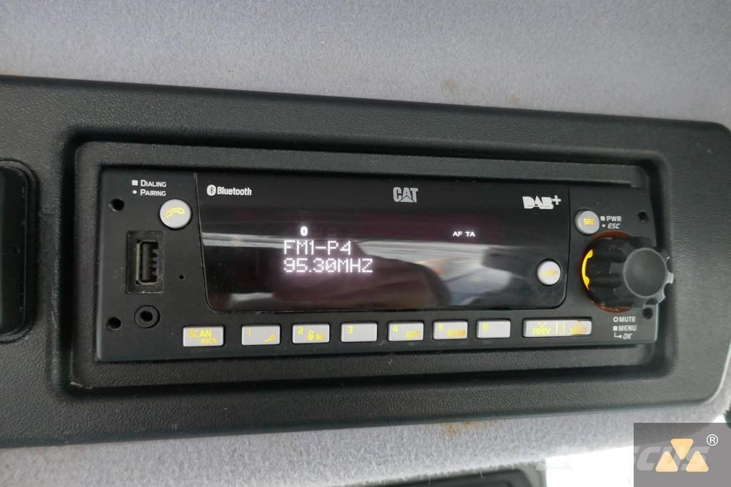 CAT 972M Rataslaadurid