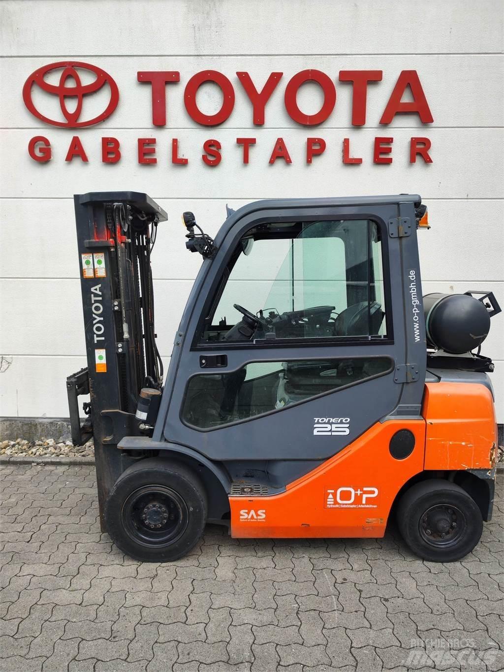 Toyota 02-8FGF25 Gaasitõstukid