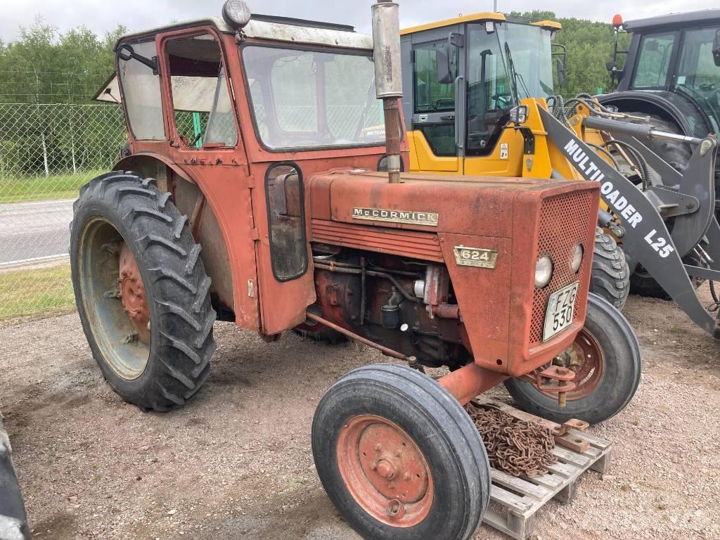 McCormick 624 Traktorid