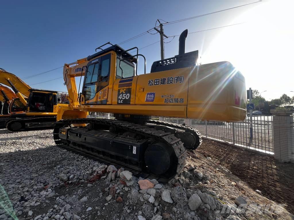 Komatsu PC450-8 Roomikekskavaatorid