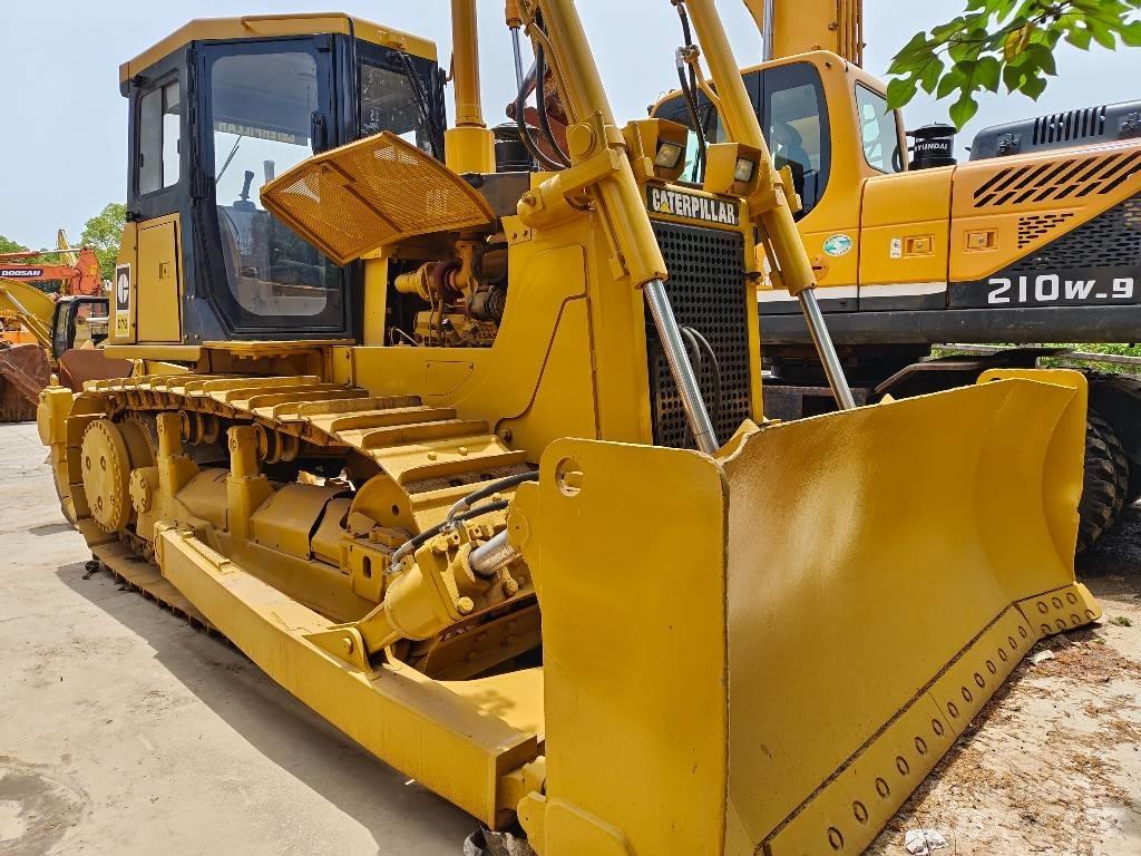 CAT D 7 G Buldooserid