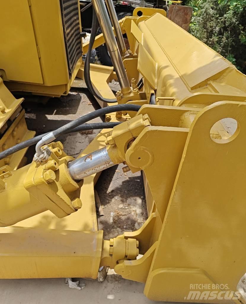 CAT D 7 G Buldooserid