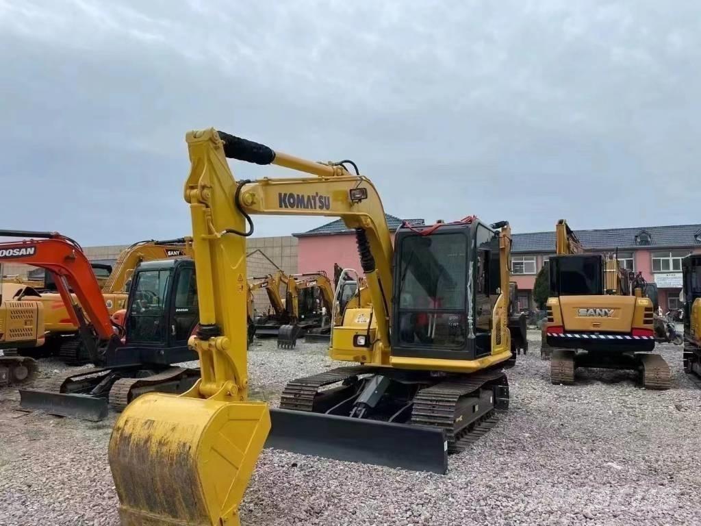 Komatsu PC 70 Väikeekskavaatorid 7t-12t