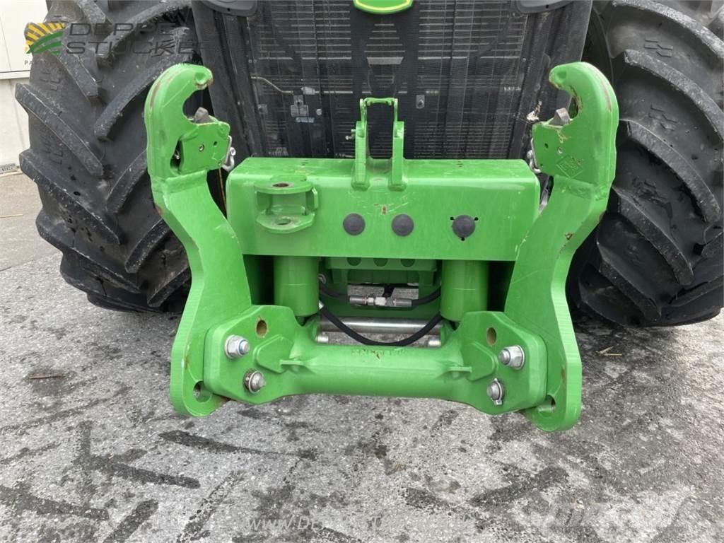 John Deere 8370R Traktorid