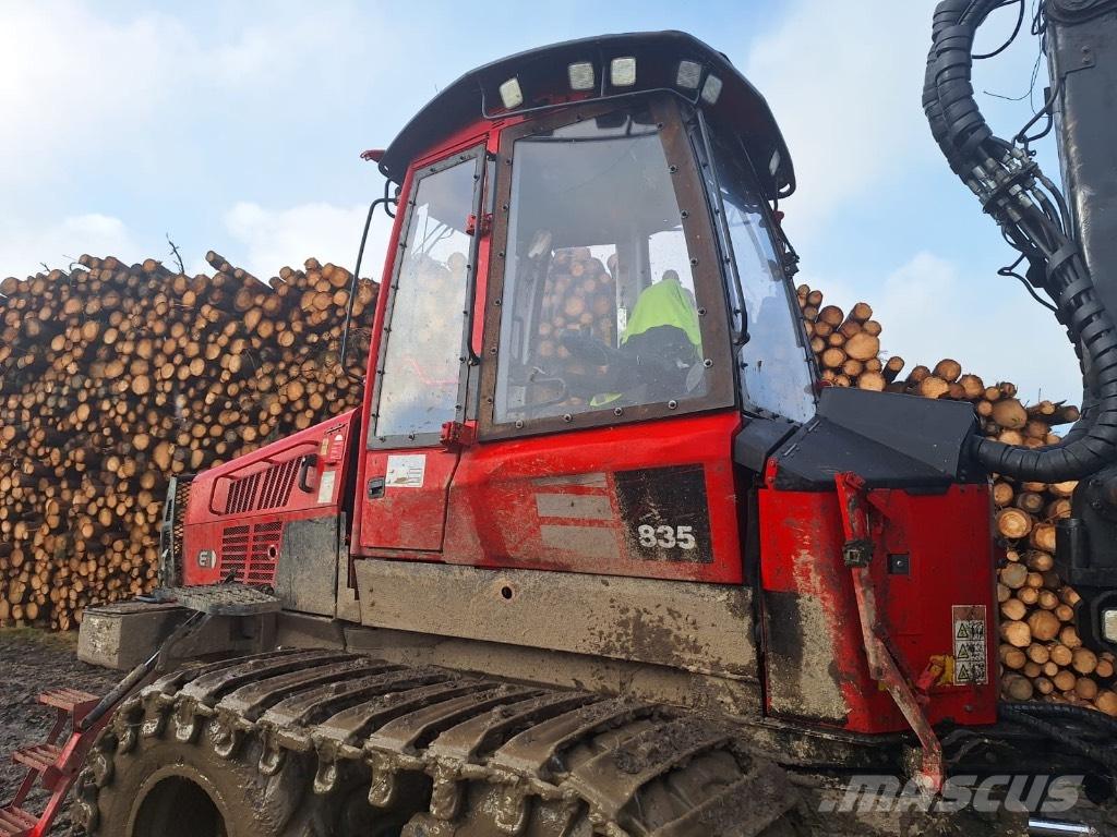 Komatsu 835 Forwarderid