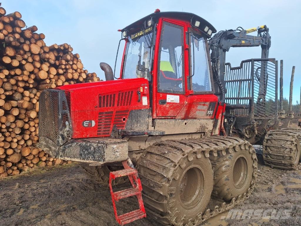 Komatsu 835 Forwarderid